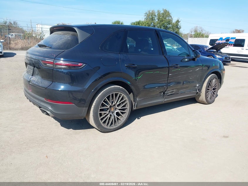 2023 Porsche Cayenne Platinum Edition
