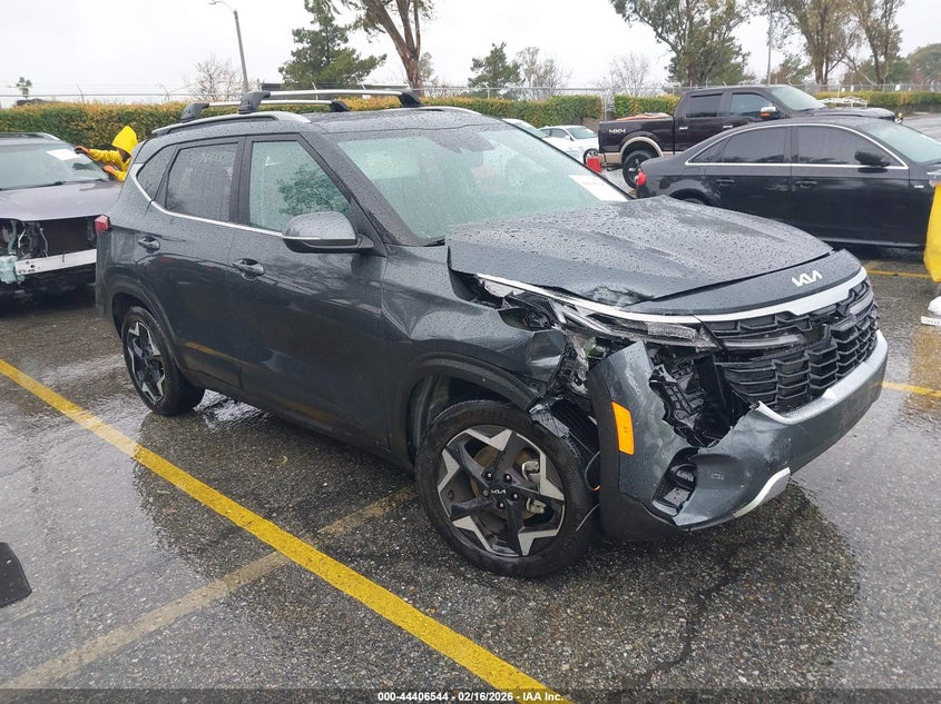 2025 KIA SELTOS EX
