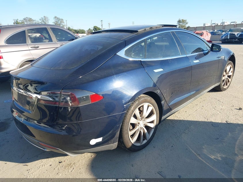 2014 Tesla Model S