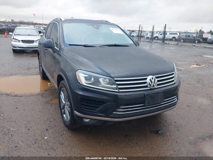 2016 Volkswagen Touareg Vr6 Lux