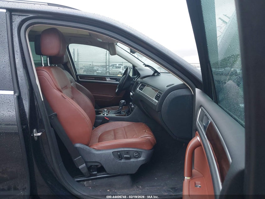 2016 Volkswagen Touareg Vr6 Lux