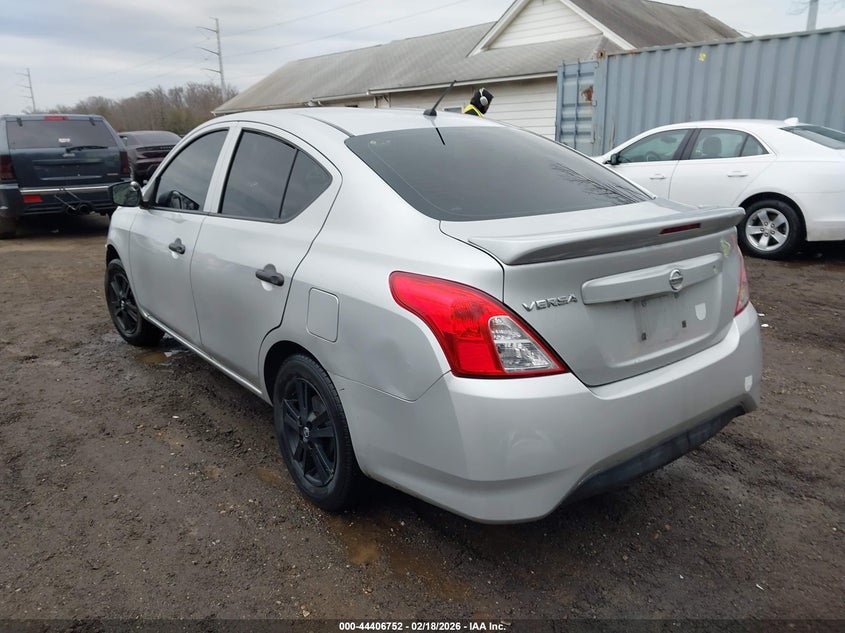 2019 Nissan Versa 1.6 S+