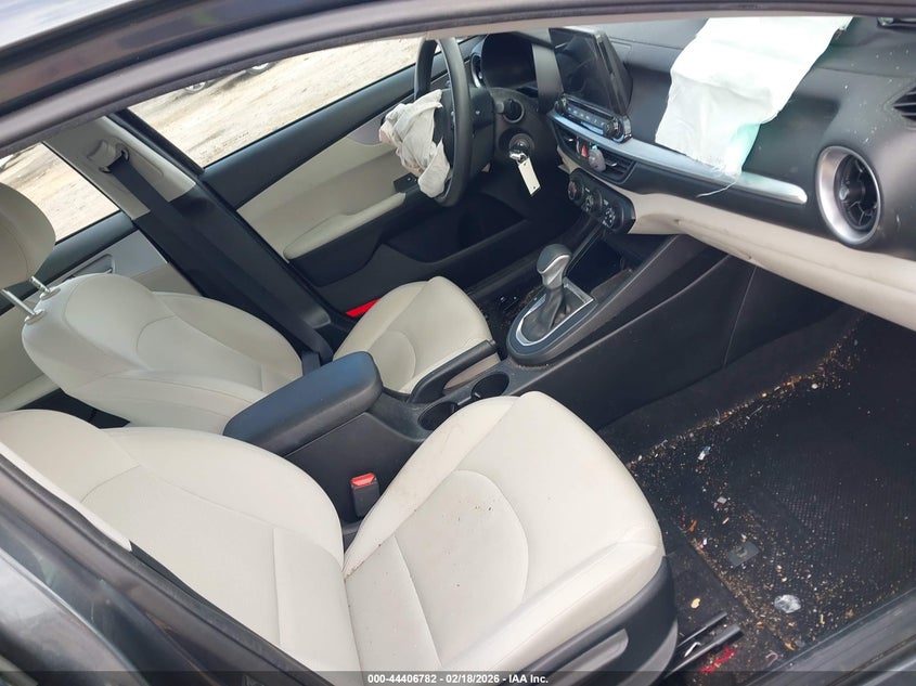 VIN 3KPF24AD8PE601591 2023 KIA FORTE LXS