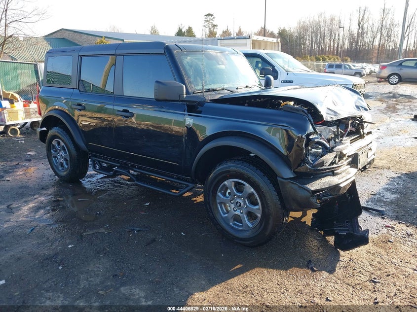 1FMDE7BH2SLB37128 FORD BRONCO Photo 1