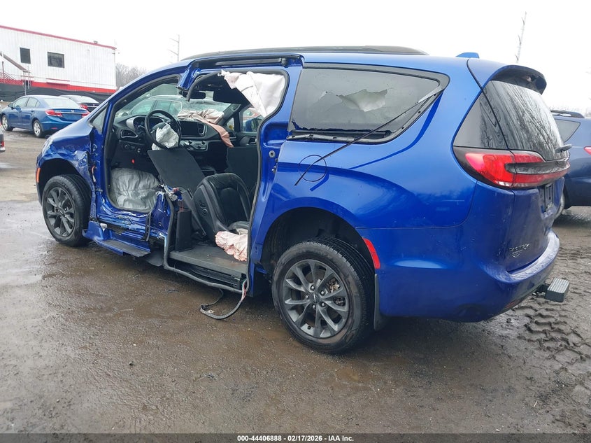 2021 Chrysler Pacifica Touring L