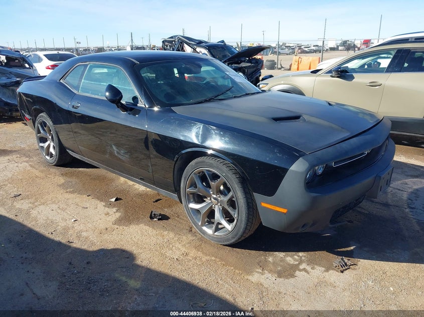 2016 Dodge Challenger Sxt