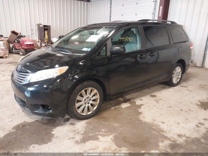 2011 Toyota Sienna Xle