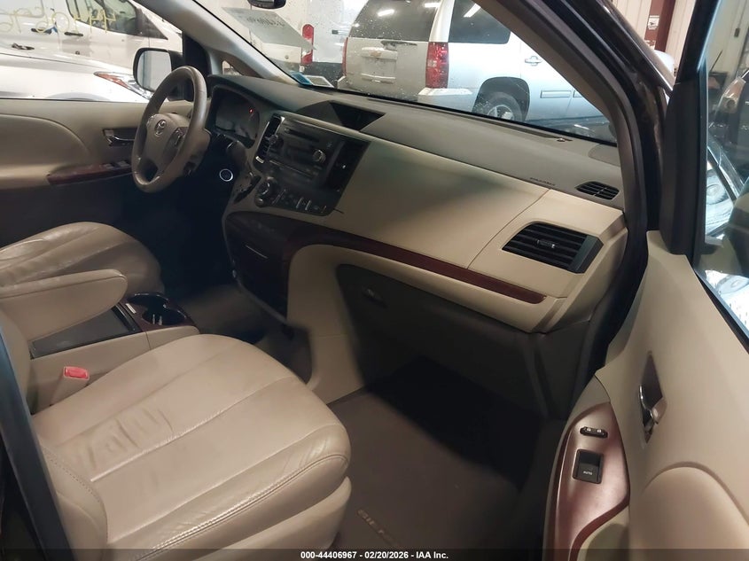 2011 Toyota Sienna Xle