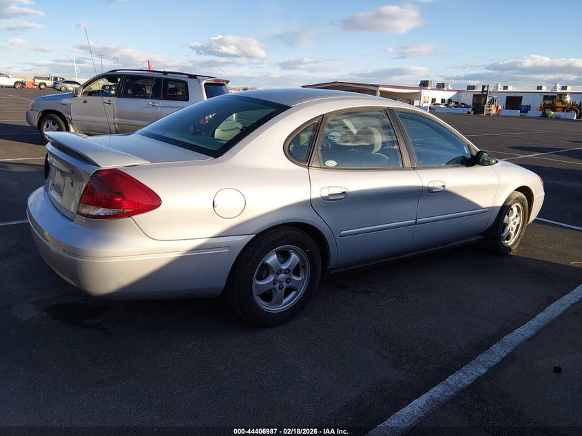 2005 Ford Taurus Se