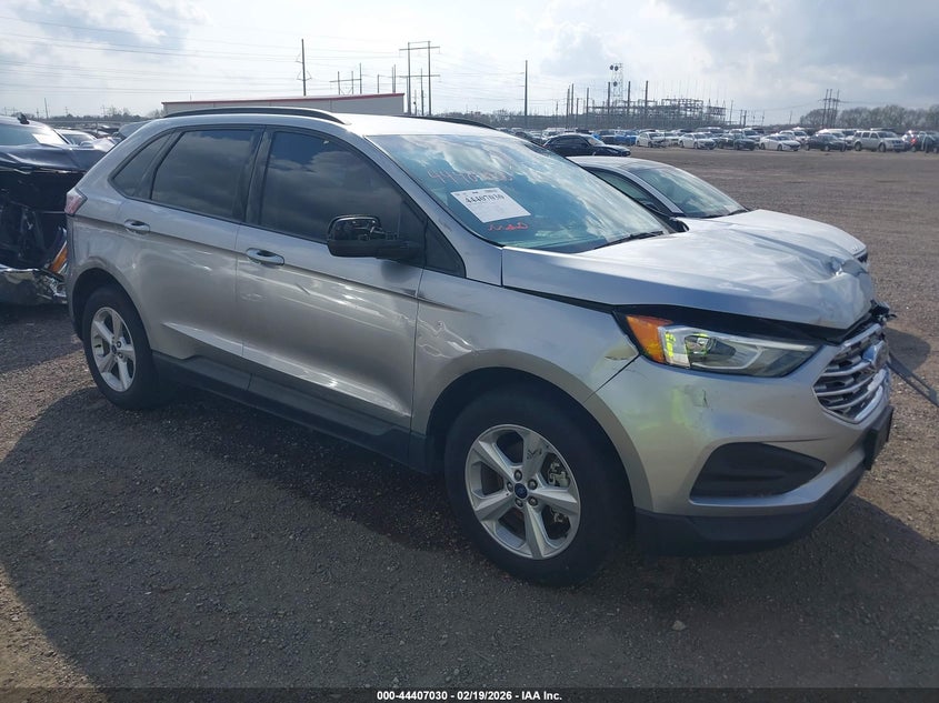 2020 Ford Edge Se