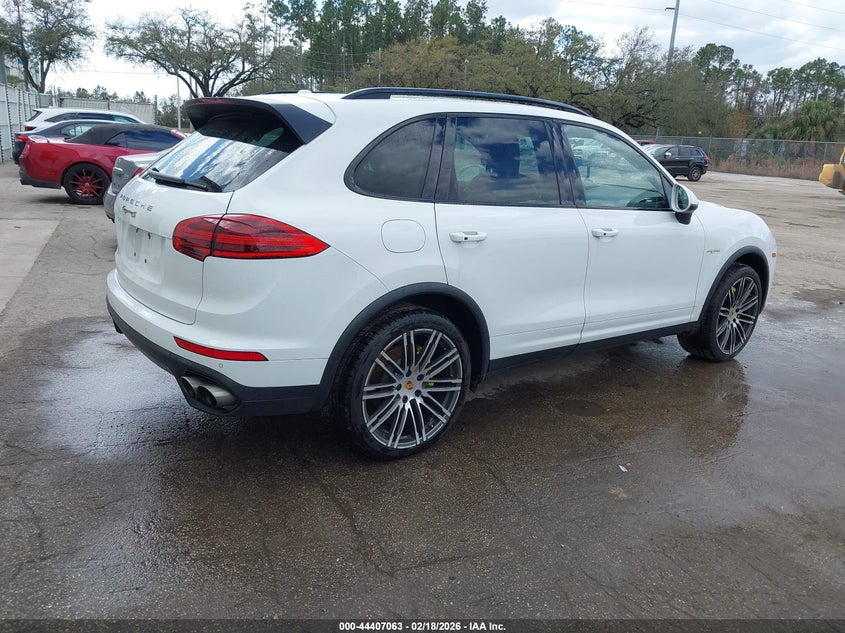 Vin: wp1ae2a2xfla50346, lot: 44903634, porsche cayenne e-hybrid s 20154