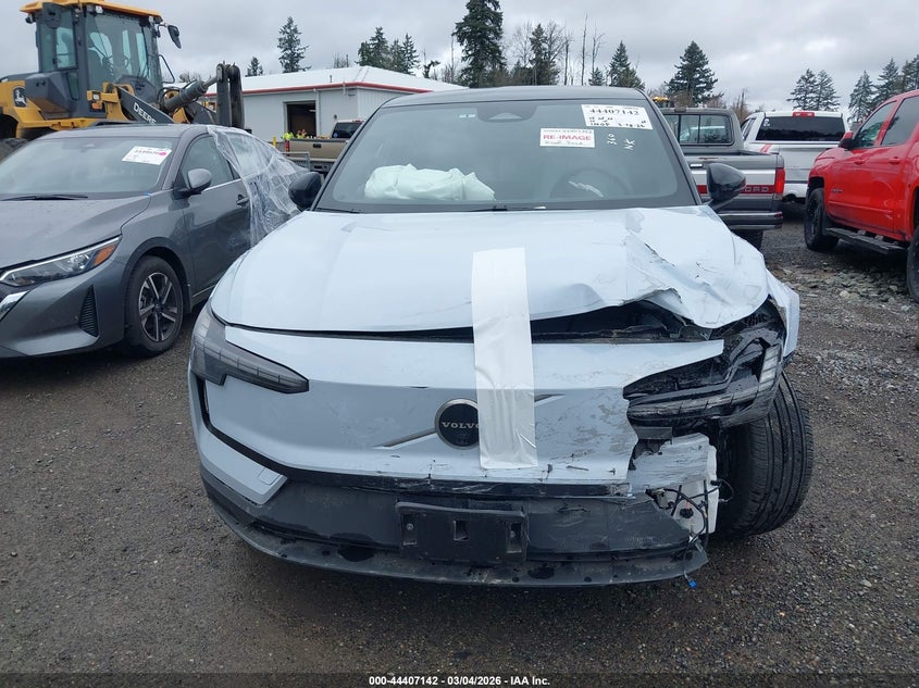 2025 Volvo Ex30 Ultra Twin Motor Performance, Fully Electric VIN: YV4EK3ZL8SS145127 Lot: 44407142