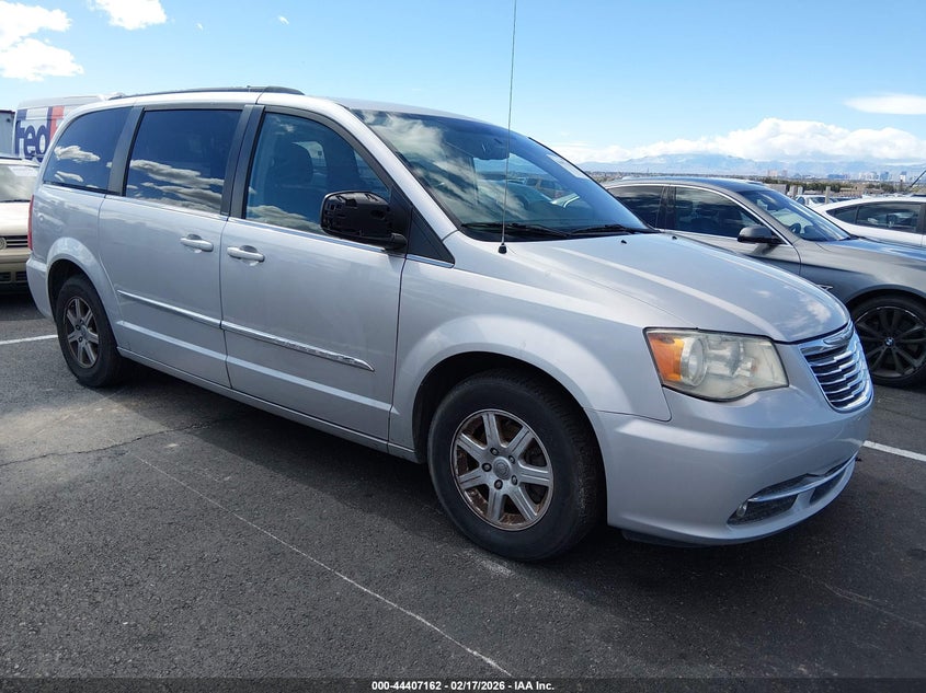 2011 Chrysler Town & Country Touring