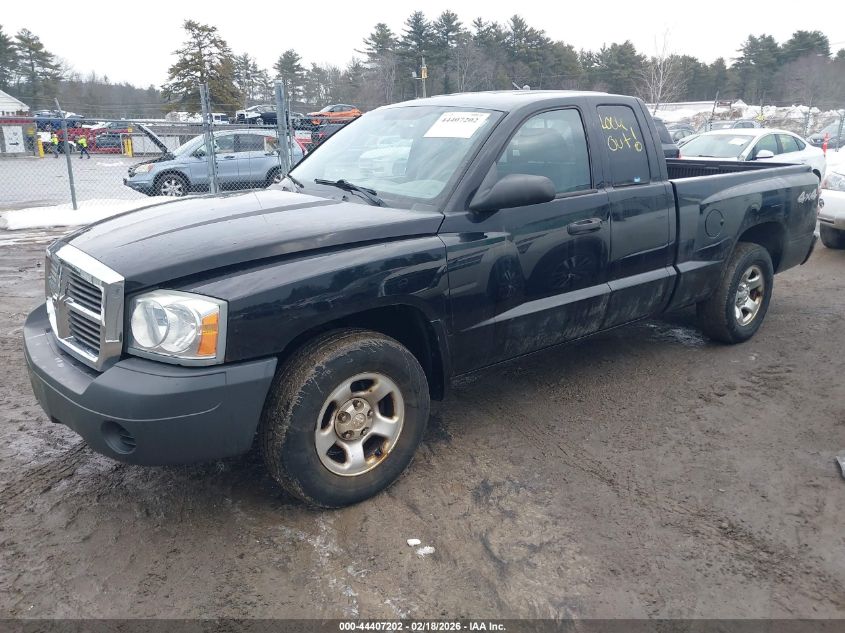 2005 Dodge Dakota St