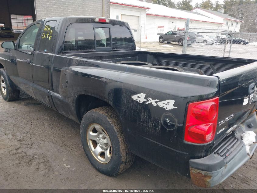 2005 Dodge Dakota St