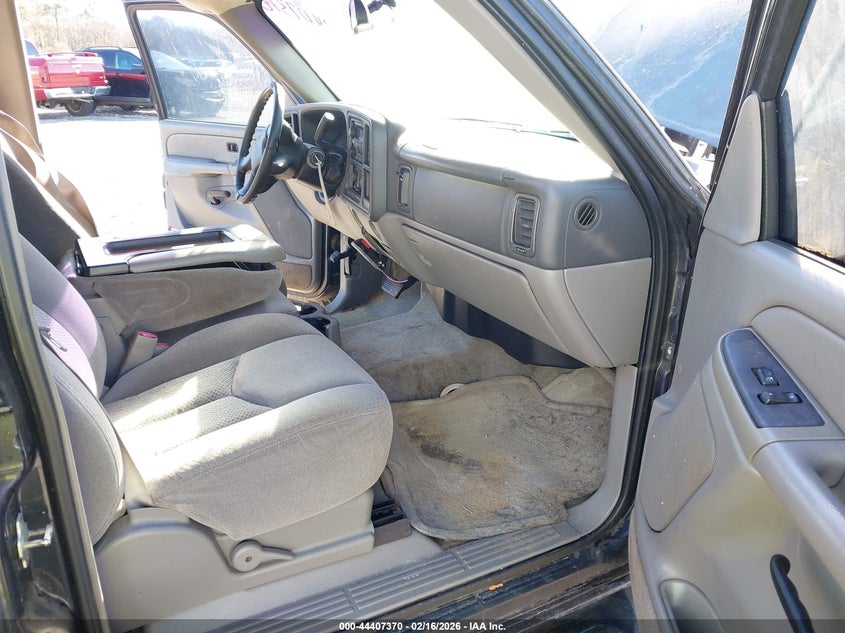 2004 Chevrolet Suburban 1500 Ls