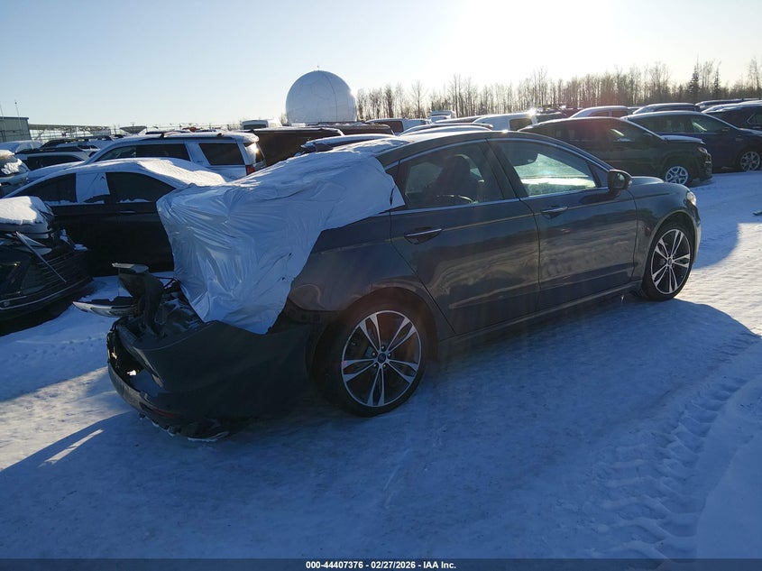 Vin: 3fa6p0d93lr176226, lot: 44903947, ford fusion titanium 20204