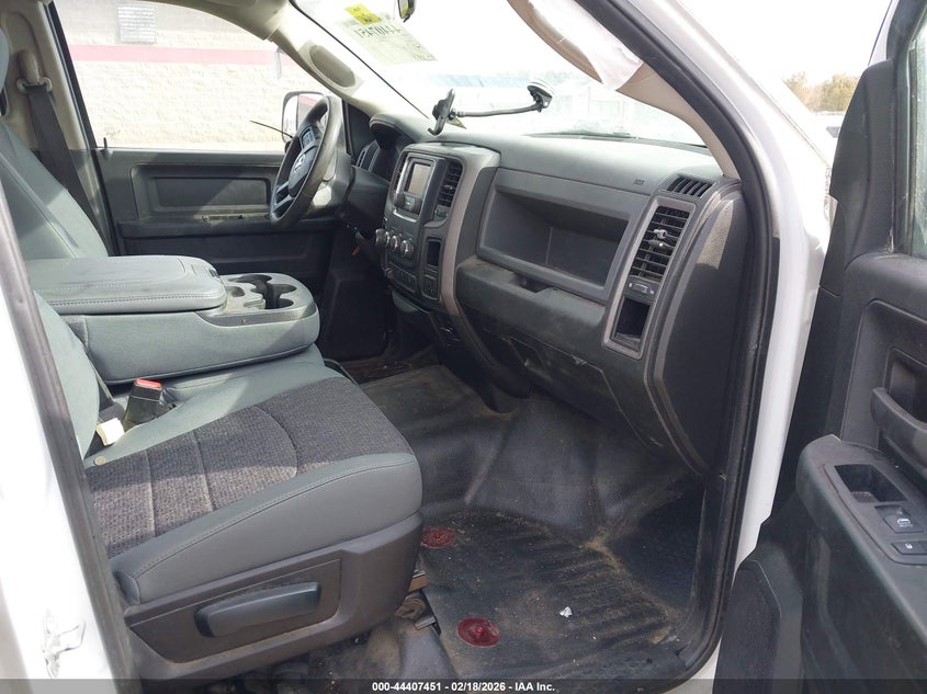 2019 Ram 1500 Classic Tradesman 4X4 6'4 Box