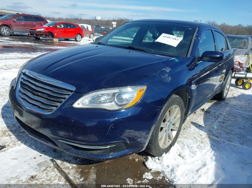 2013 Chrysler 200 Touring