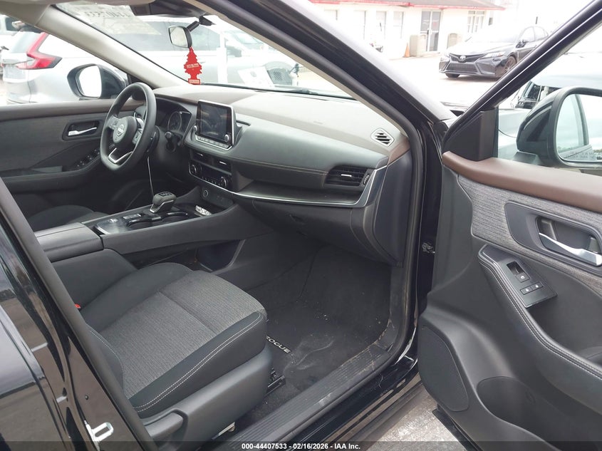 2023 Nissan Rogue Sv Fwd