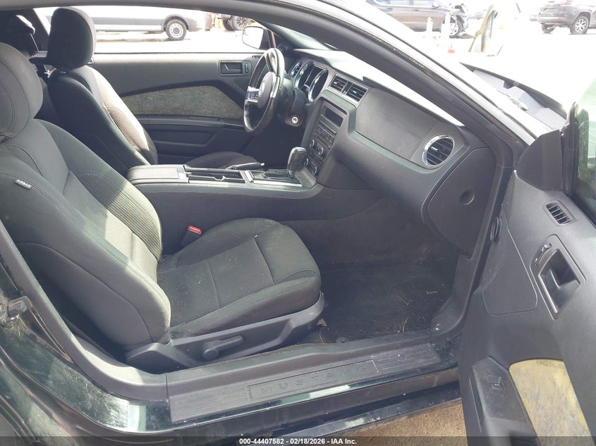 2014 Ford Mustang V6