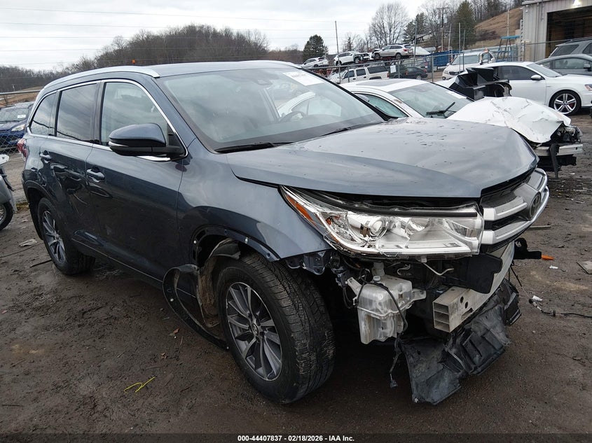 2019 Toyota Highlander Xle