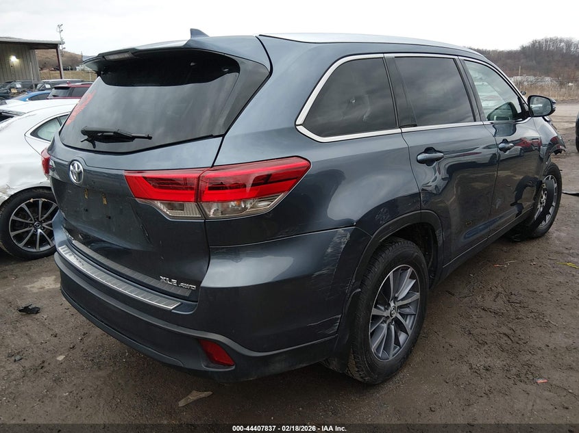 2019 Toyota Highlander Xle