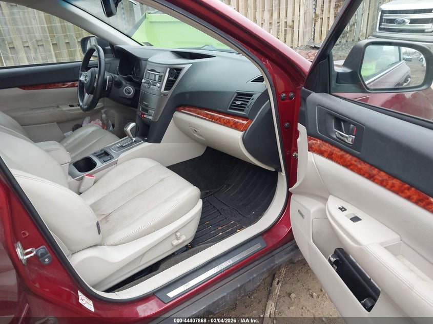 2011 Subaru Outback 2.5I Limited