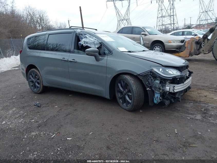 2020 Chrysler Pacifica Limited