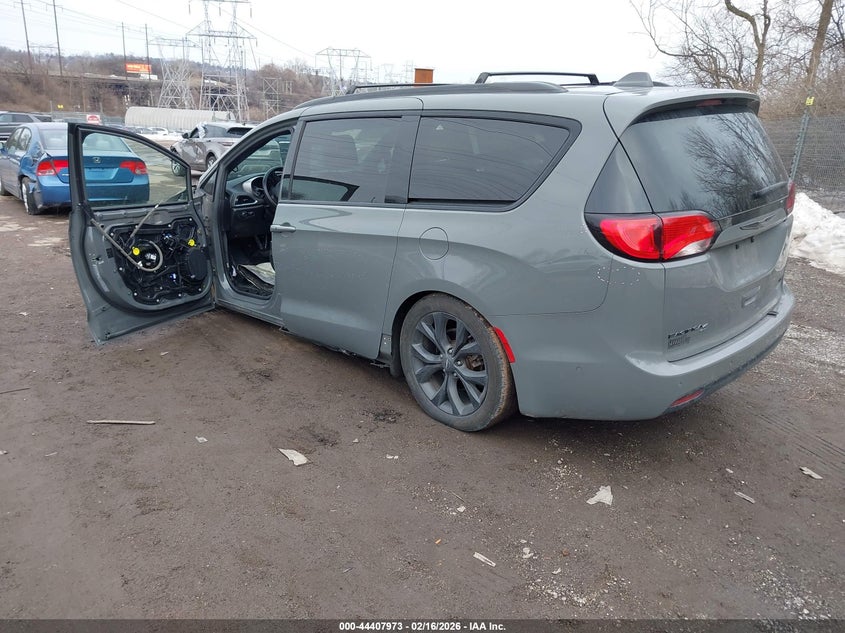 2020 Chrysler Pacifica Limited