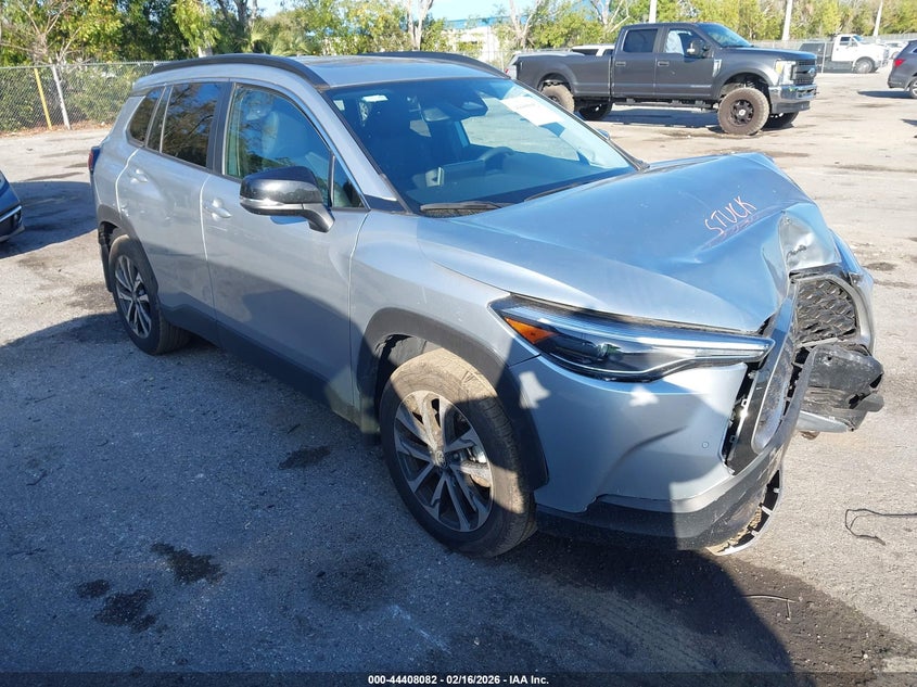 2025 Toyota Corolla Cross Xle