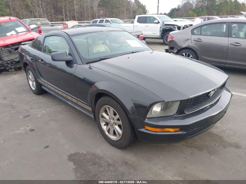 2007 Ford Mustang V6 Deluxe/V6 Premium