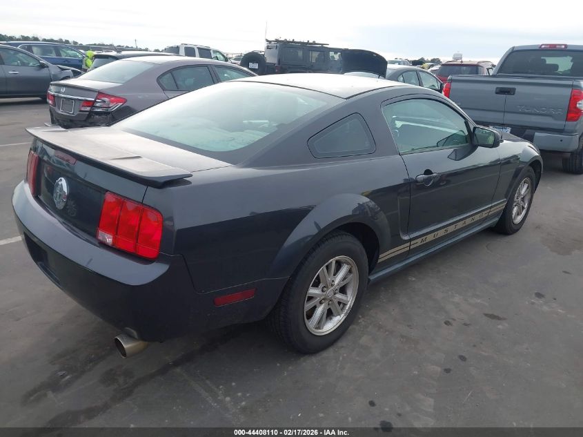 2007 Ford Mustang V6 Deluxe/V6 Premium