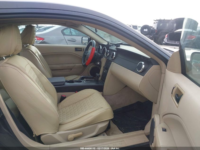 2007 Ford Mustang V6 Deluxe/V6 Premium