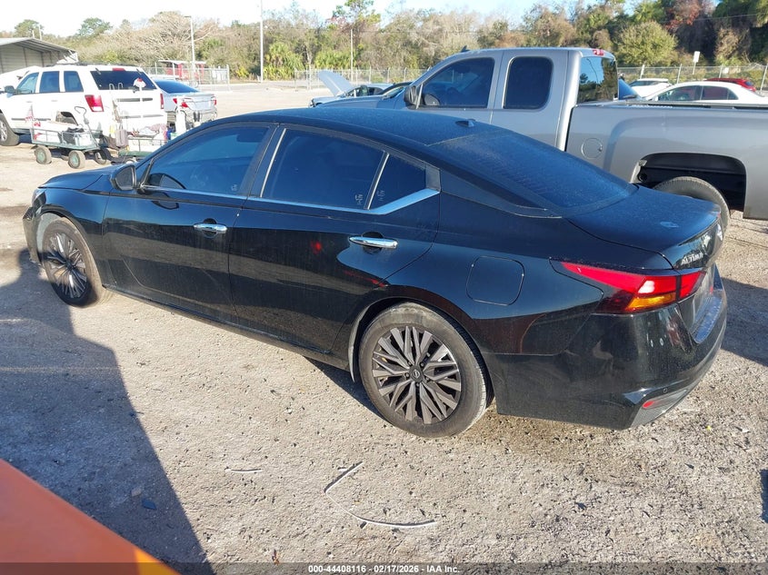 2023 Nissan Altima Sv Fwd