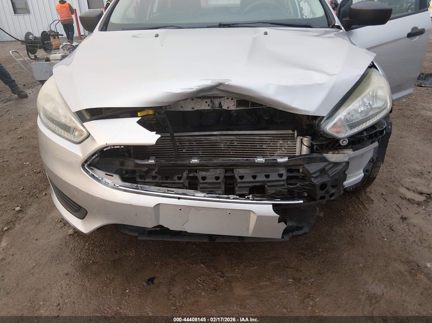 2015 Ford Focus S VIN: 1FADP3E2XFL269192 Lot: 44408145