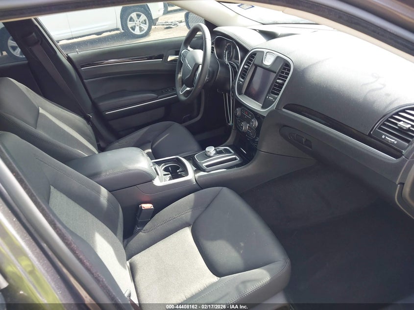 2023 Chrysler 300 Touring