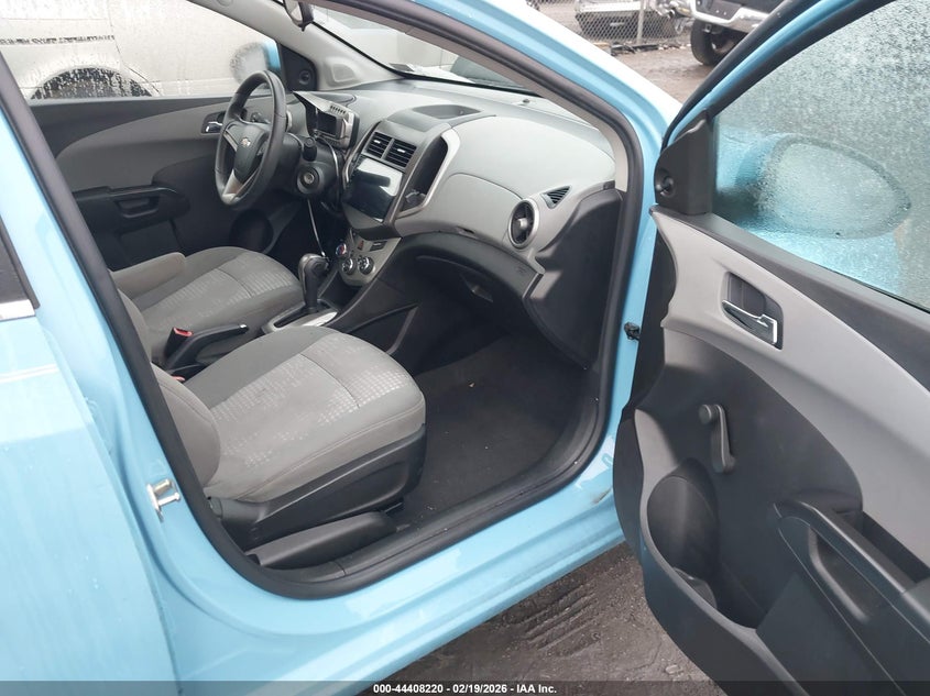 2014 Chevrolet Sonic Ls Auto