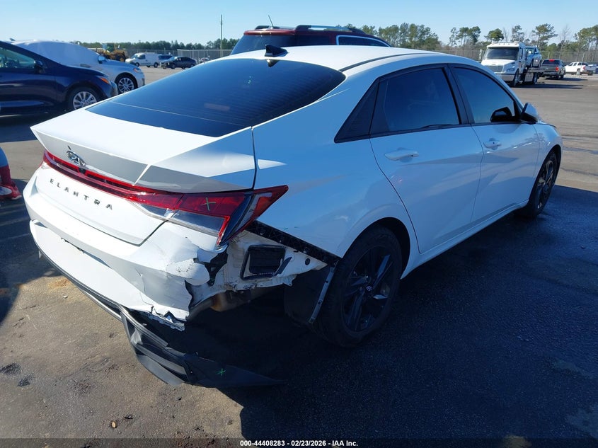 2023 Hyundai Elantra Sel