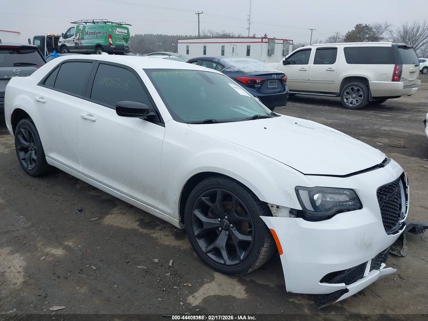2020 Chrysler 300 Touring