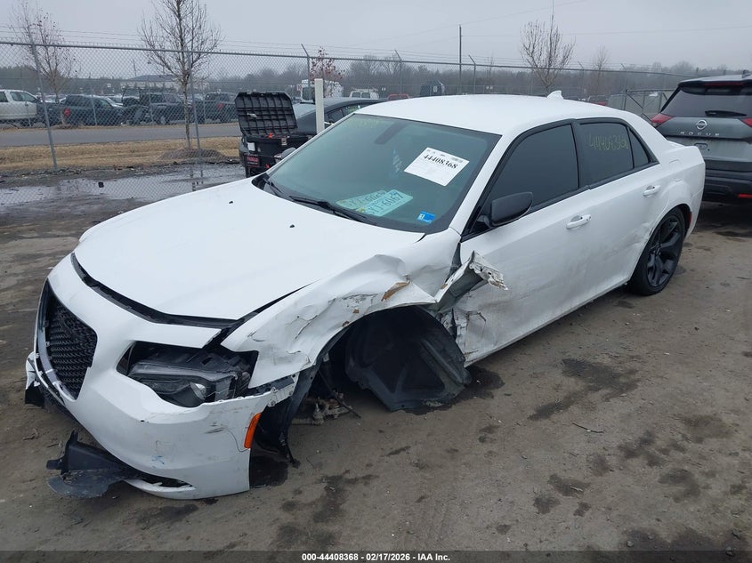 2020 Chrysler 300 Touring
