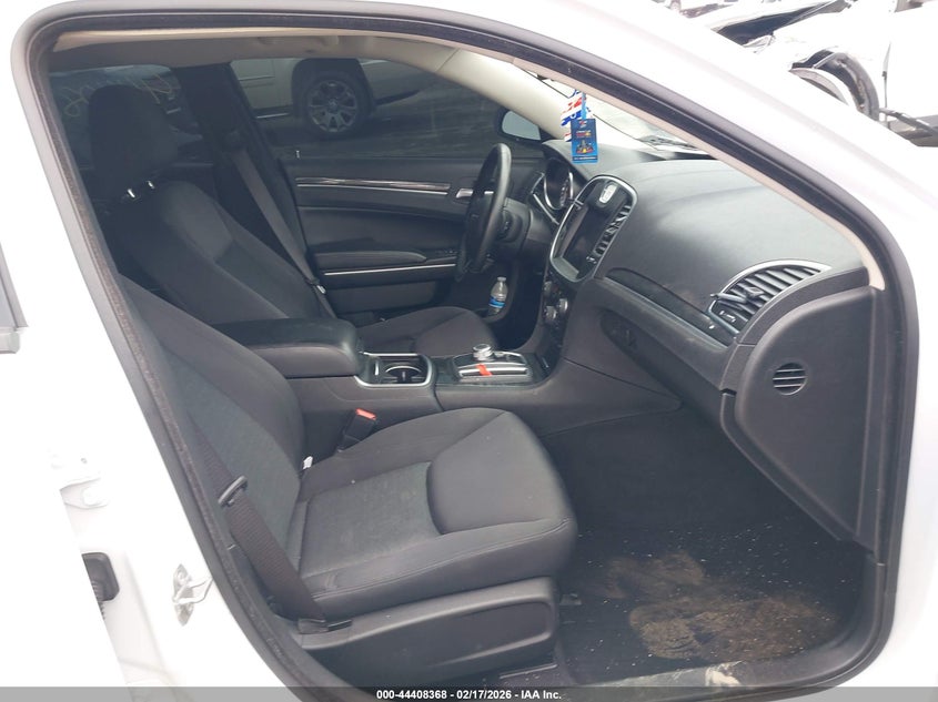 2020 Chrysler 300 Touring