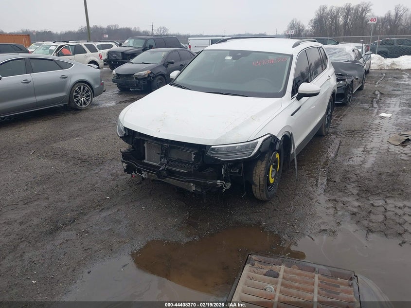 2024 Volkswagen Tiguan 2.0T Se/2.0T Wolfsburg Edition