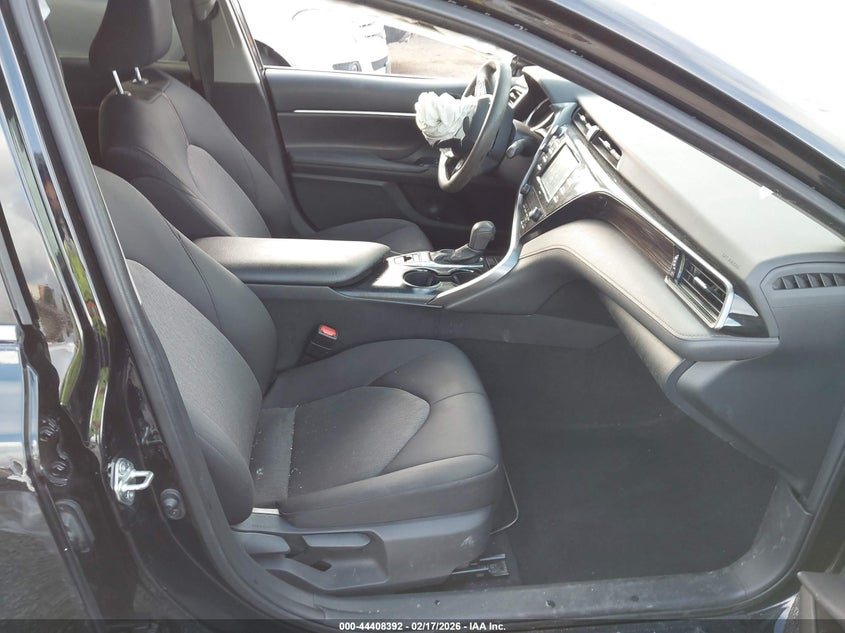 2020 Toyota Camry Le Hybrid