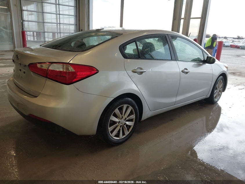 2014 KIA FORTE SEDAN 1.8L I-4 DOHC, VVT, 148HP