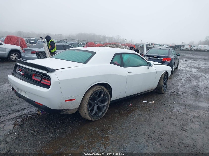 2020 Dodge Challenger Sxt
