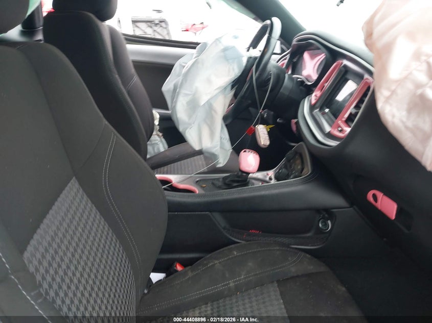 2020 Dodge Challenger Sxt