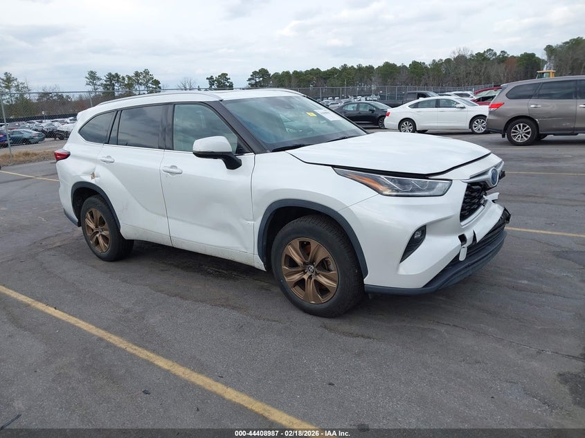 2022 Toyota Highlander Hybrid Xle Bronze Edition