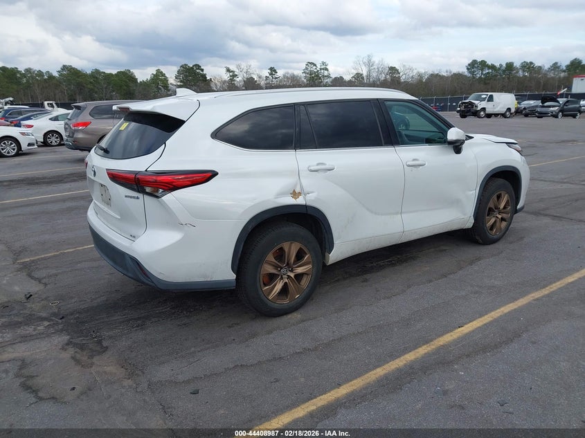 2022 Toyota Highlander Hybrid Xle Bronze Edition
