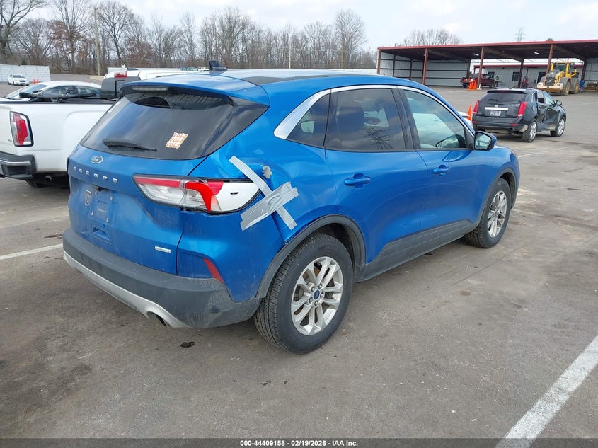 2020 Ford Escape Se